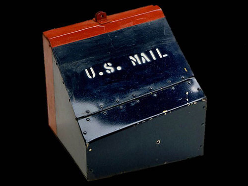 Missile mailing container